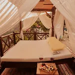 Lissiya Hotel 4*