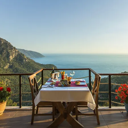 Ξενοδοχείο Lissiya Faralya