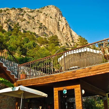 Ξενοδοχείο Lissiya 4*