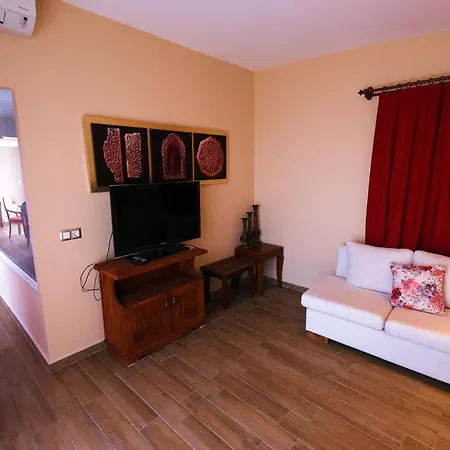 ليسيا 4*