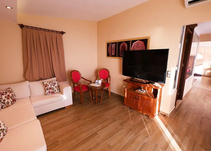 Lissiya Hotel 4*